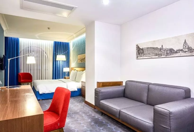 Juniorsviitti, Radisson Blu Hotel, Kyiv Podil City Centre