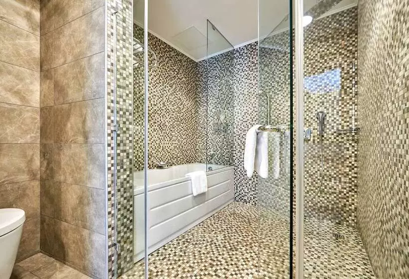 Sviitti, Radisson Blu Hotel, Kyiv Podil City Centre