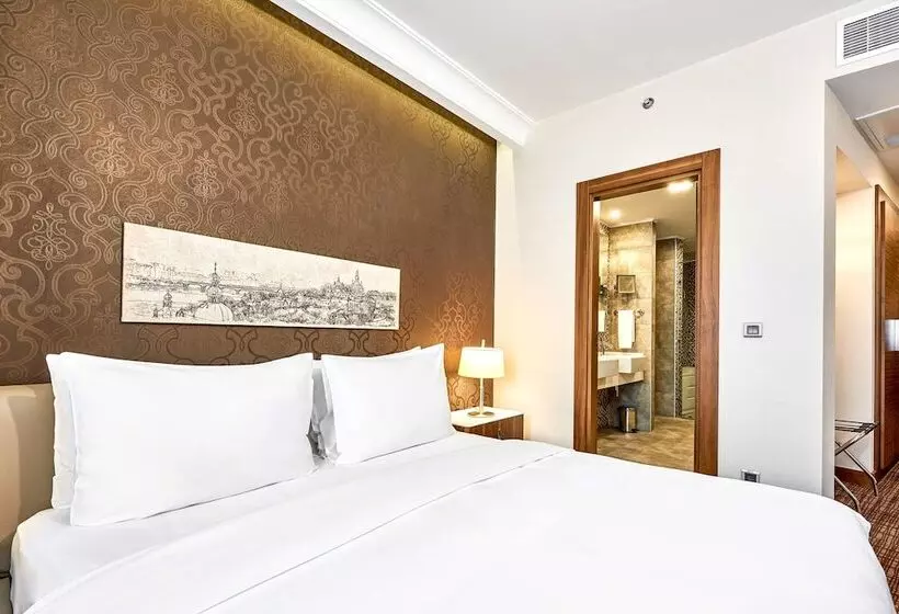 Sviitti, Radisson Blu Hotel, Kyiv Podil City Centre