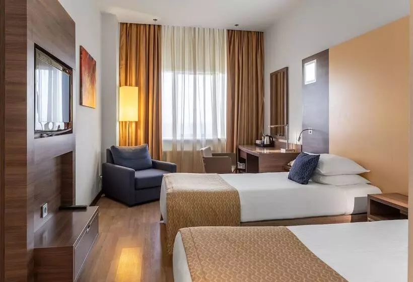 Standard-huone, Ramada Encore Kyiv