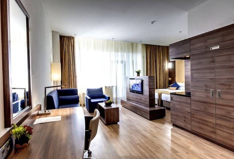 Pokój Superior, Ramada Encore Kyiv