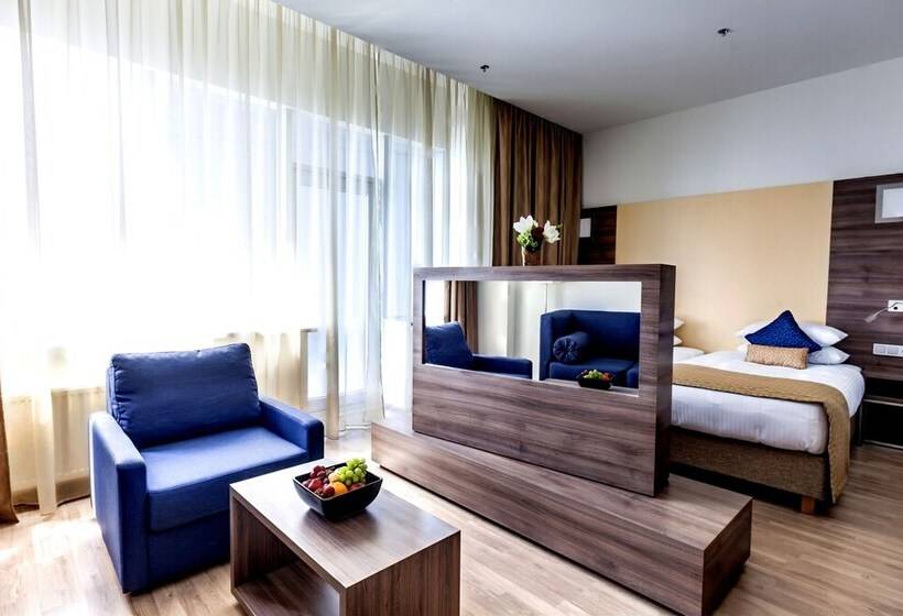 Pokój Superior, Ramada Encore Kyiv