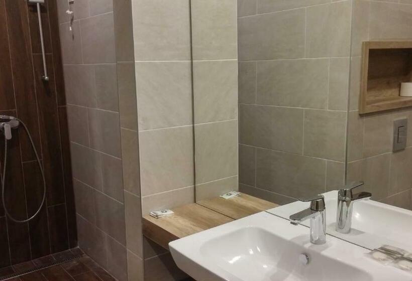 Pokój Standard, Villas And Apartments Oaza