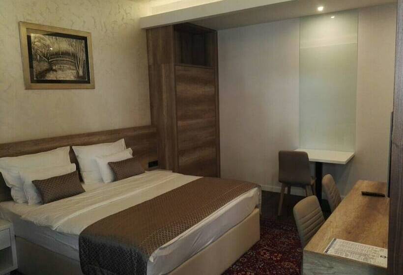 Pokój Standard Trzyosobowy, Villas And Apartments Oaza