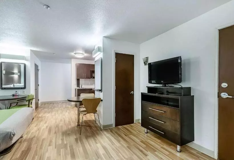 デラックスの４人部屋, Studio 6orange, Tx
