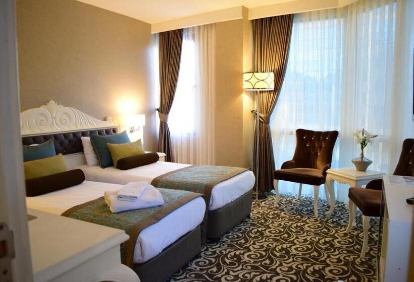 デラックスルーム, Taksim Line