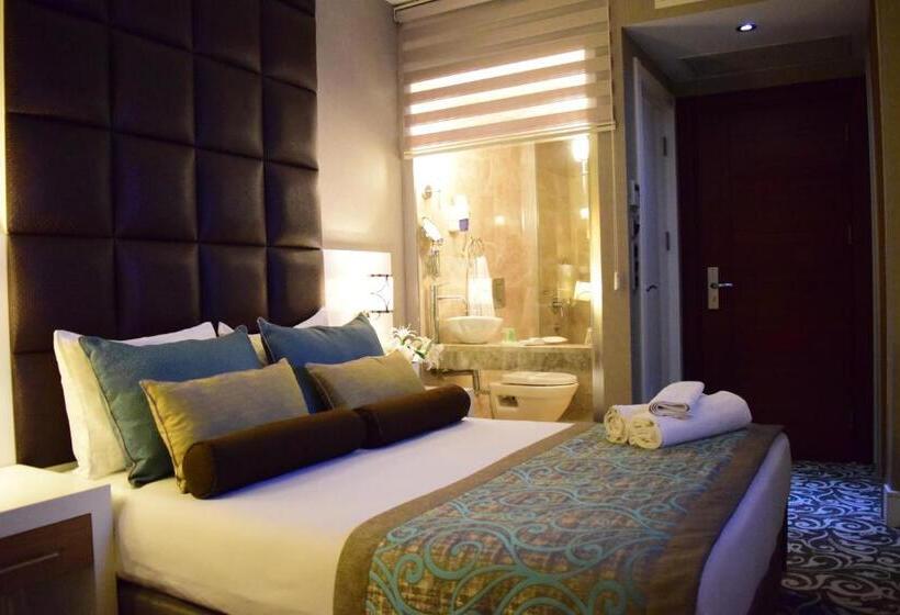 スタンダードルーム, Taksim Line