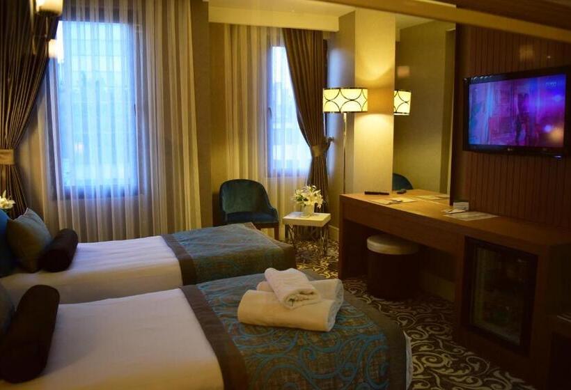 スタンダードルーム, Taksim Line