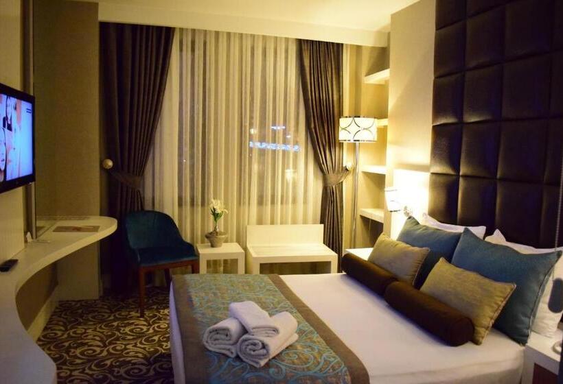 スタンダードルーム, Taksim Line