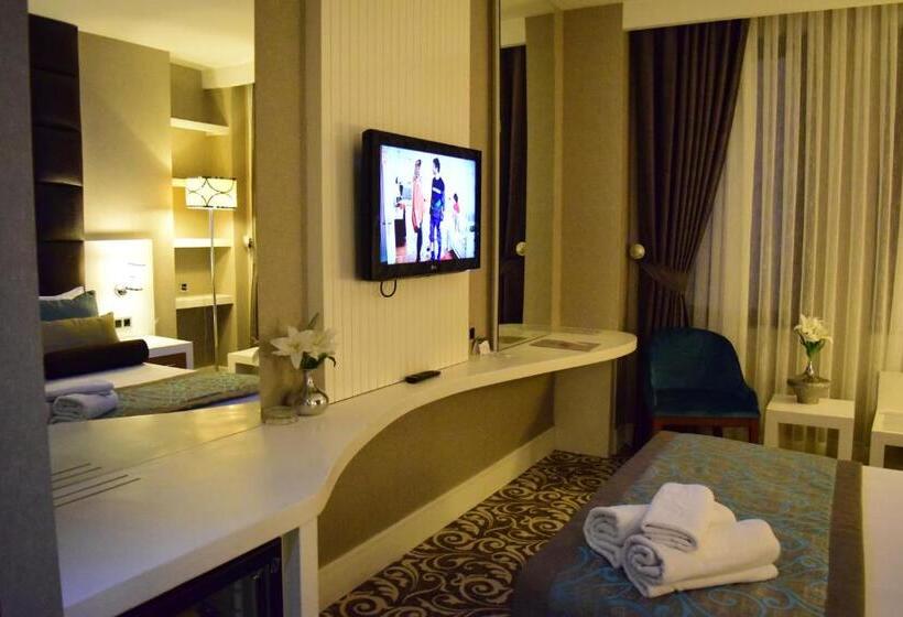 スタンダードルーム, Taksim Line