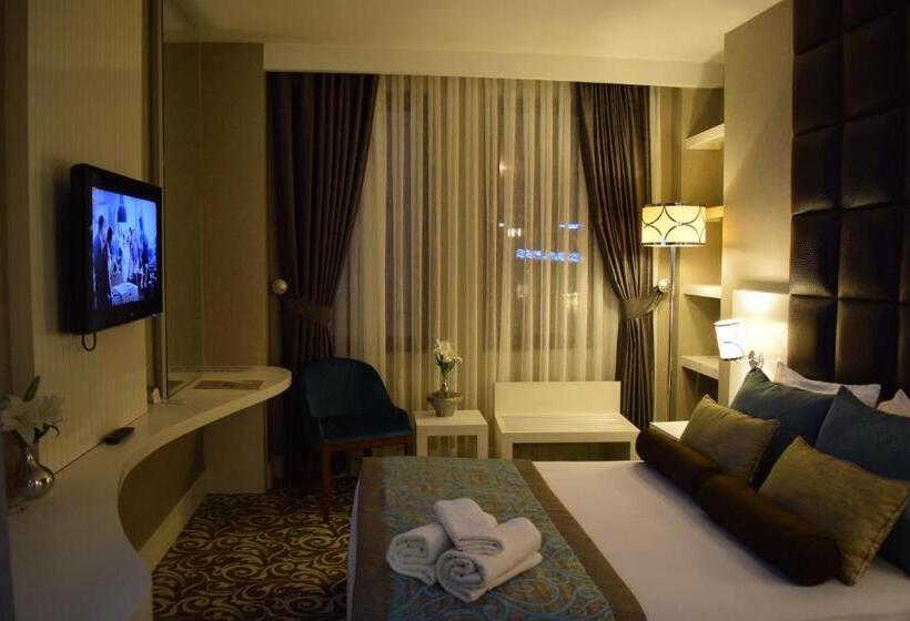 スタンダードルーム, Taksim Line