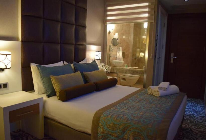 スタンダードルーム, Taksim Line