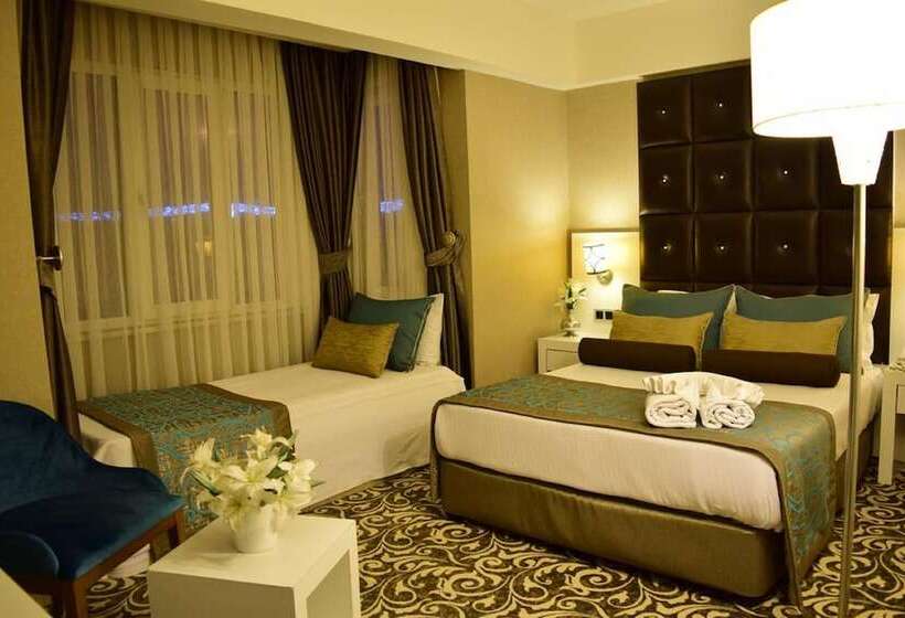 スタンダードトリプルルーム, Taksim Line