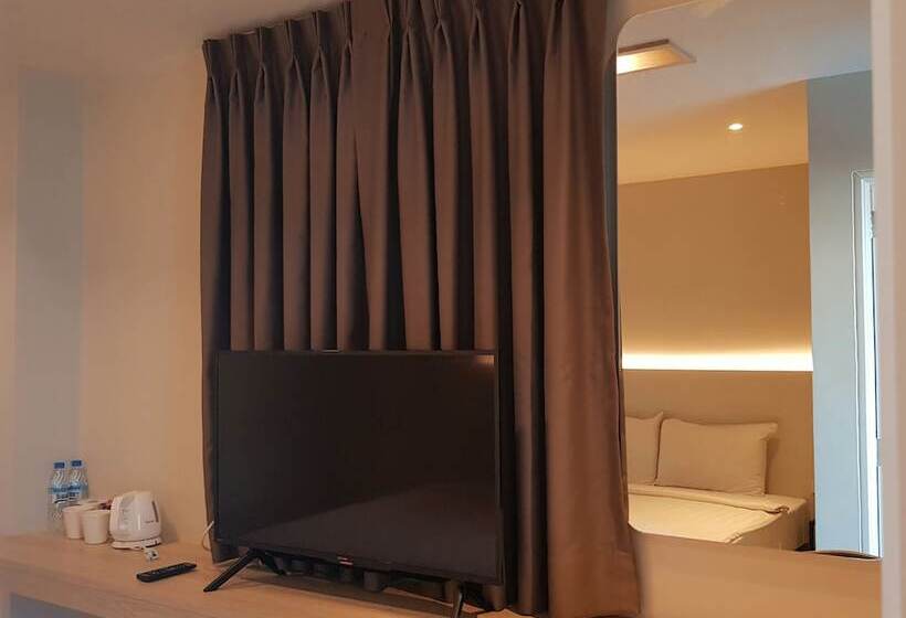 اتاق لوکس, The Phoenix Hotel Bangkok   Suvarnabhumi Airport