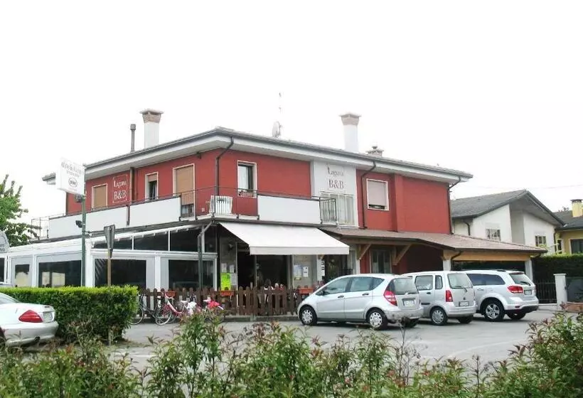 スタンダードトリプルルーム, Laguna B&b