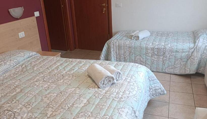 Üç Kişilik Standart Oda, Laguna B&b