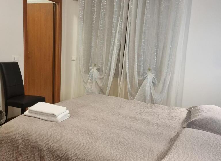 标准间, Laguna B&b