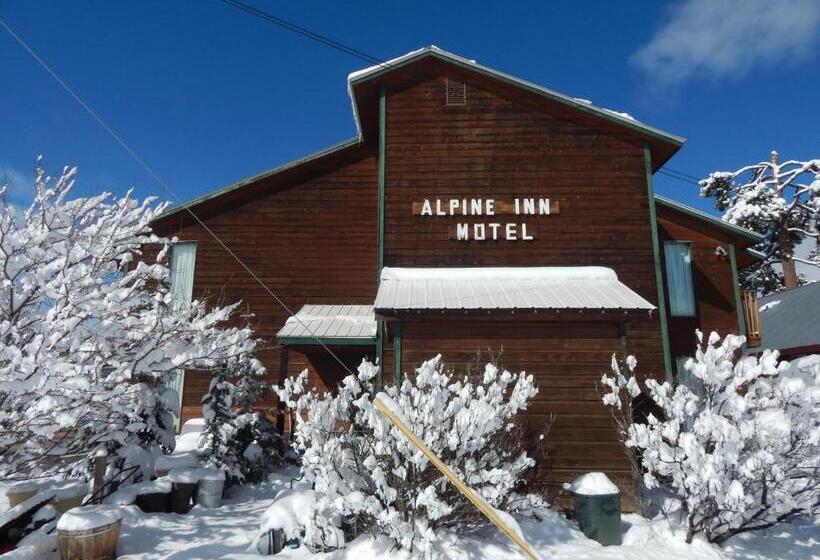 Номер Стандарт 2 Двуспальные Кровати, Alpine Inn