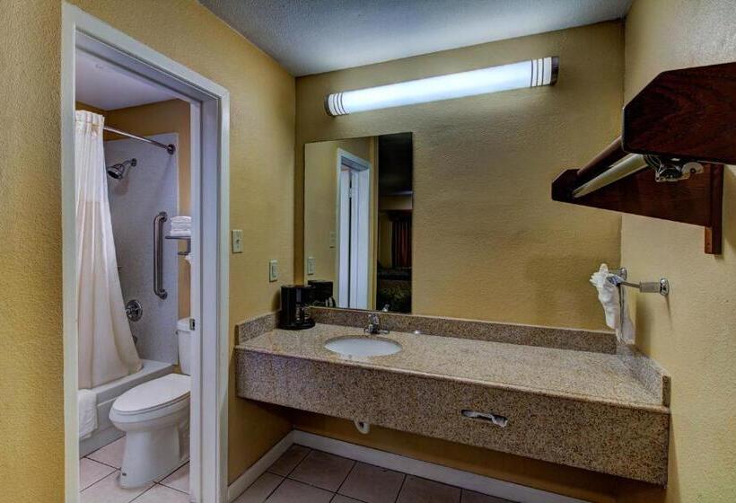 غرفه قياسيه سريرين مزدوجين, Kingsway Inn Corsicana