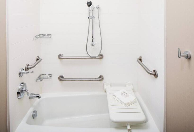 스탠다드 스튜디오, Springhill Suites By Marriott Midland Odessa