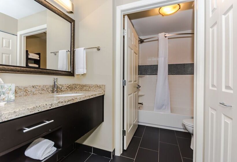 Люкс, Staybridge Suites Grand Forks, An Ihg