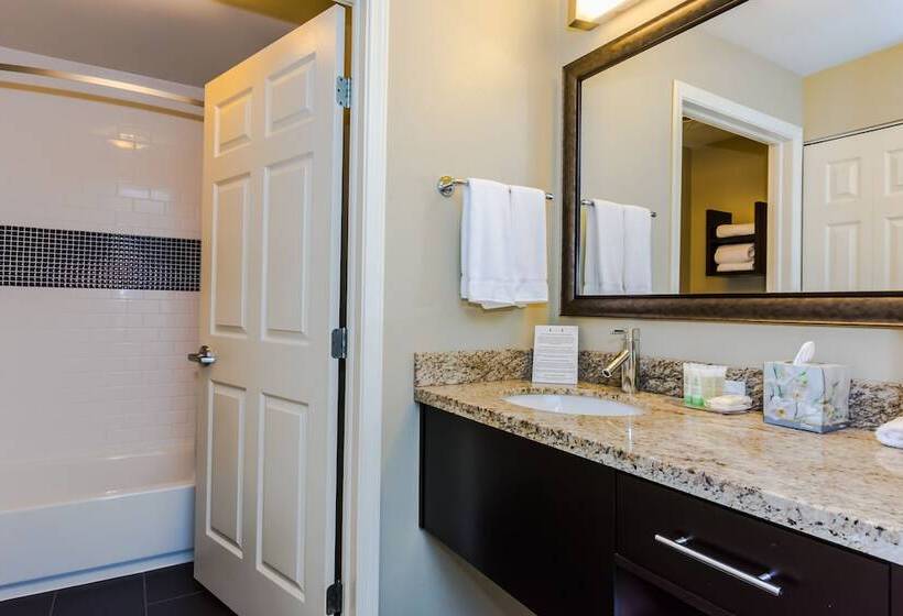 套房, Staybridge Suites Grand Forks, An Ihg