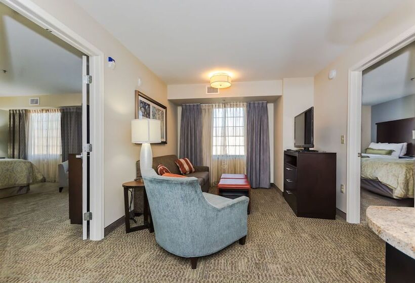 带2个卧室的套房, Staybridge Suites Grand Forks, An Ihg