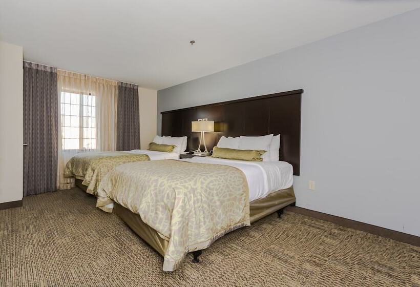 Люкс 2 Спальни, Staybridge Suites Grand Forks, An Ihg
