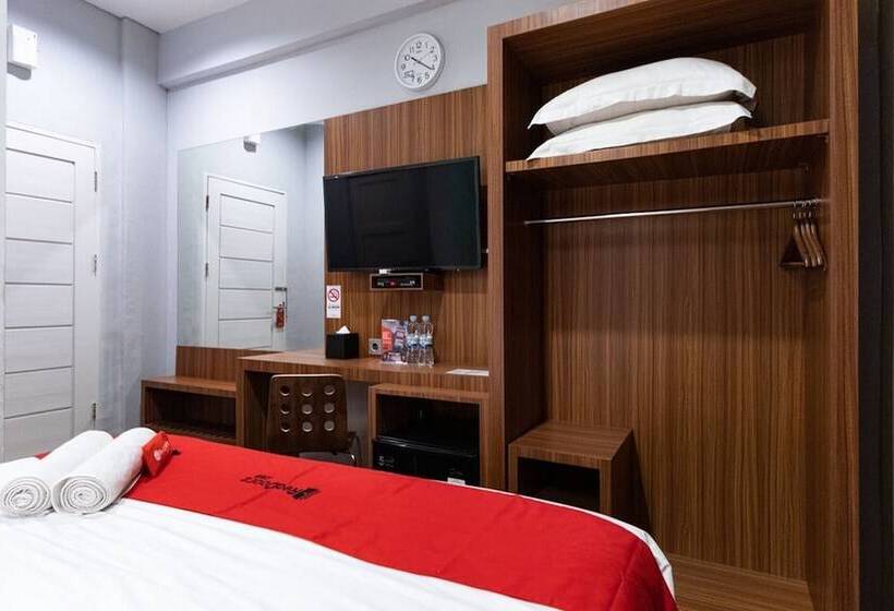 Quarto Estandar, Reddoorz Premium Near Centre Point Mall Medan