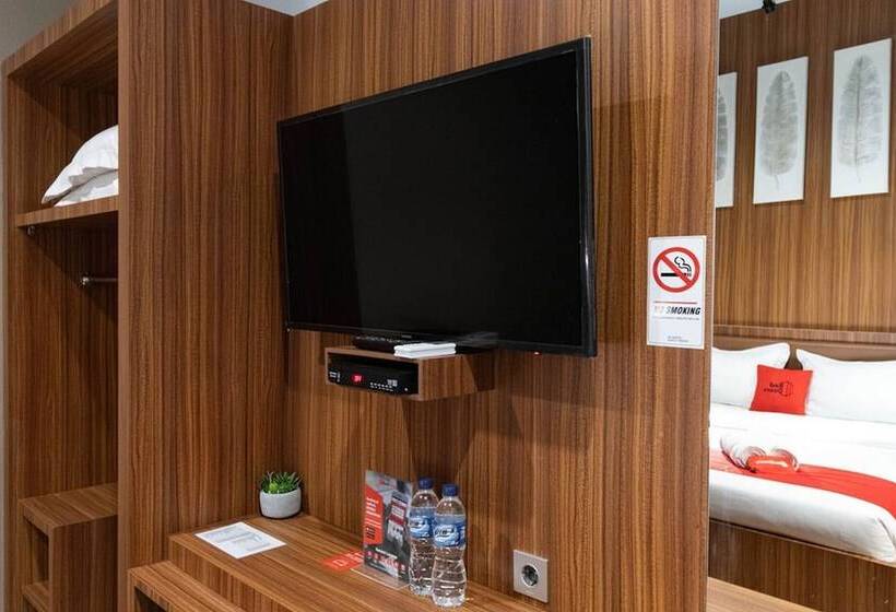 Quarto Estandar, Reddoorz Premium Near Centre Point Mall Medan