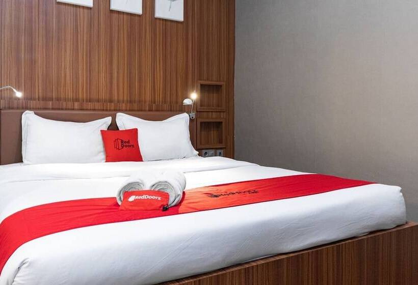Quarto Estandar, Reddoorz Premium Near Centre Point Mall Medan