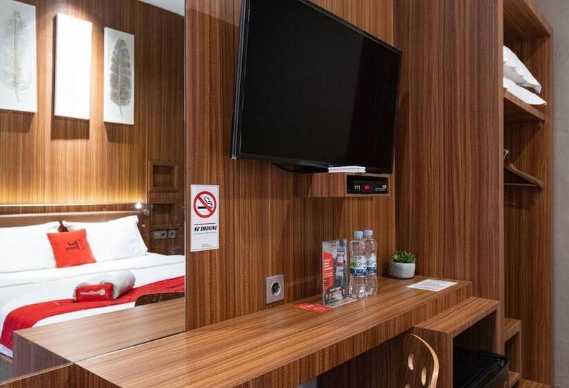 Quarto Estandar, Reddoorz Premium Near Centre Point Mall Medan
