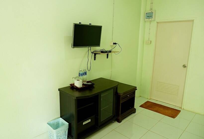 디럭스 룸, Baan Lung Yod Resort Keangkrachan