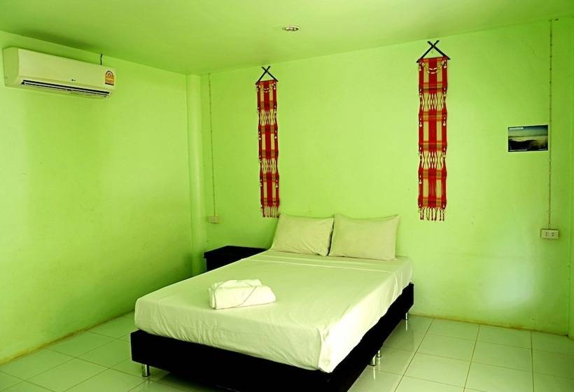 디럭스 룸, Baan Lung Yod Resort Keangkrachan