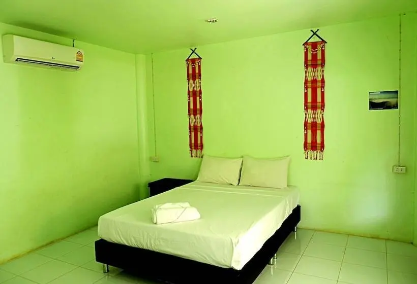 デラックスルーム, Baan Lung Yod Resort Keangkrachan