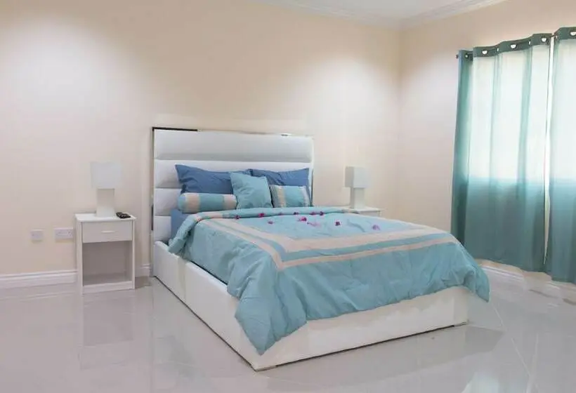 2 Bedroom Deluxe Apartment Sea View, Mount Royal Luxury Condos