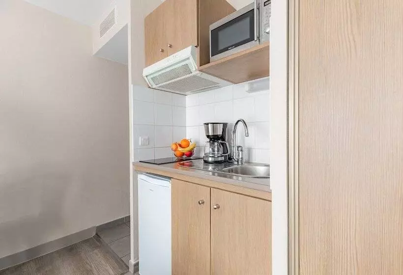 استودیوی استاندارد, Appart City Classic Marseille Euromed