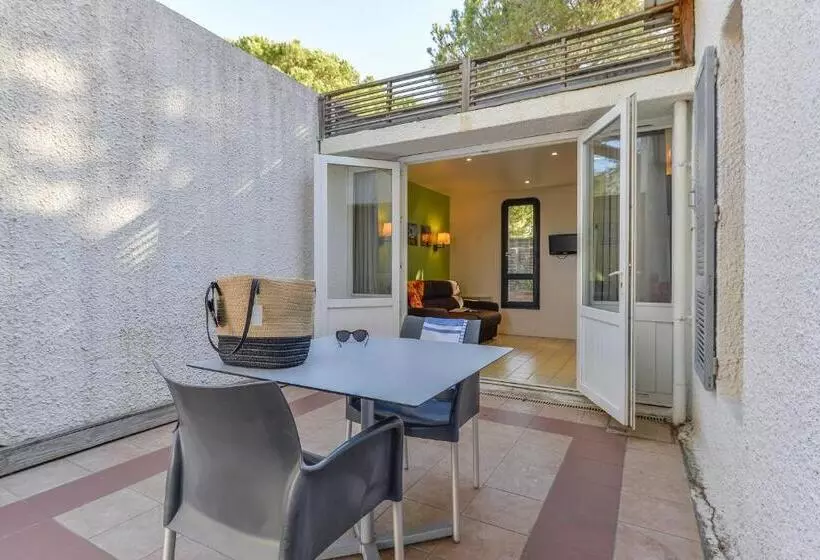 بانگلوی استاندارد, Belambra Clubs La Grande Motte Petite Camargue Presqu île Du Ponant