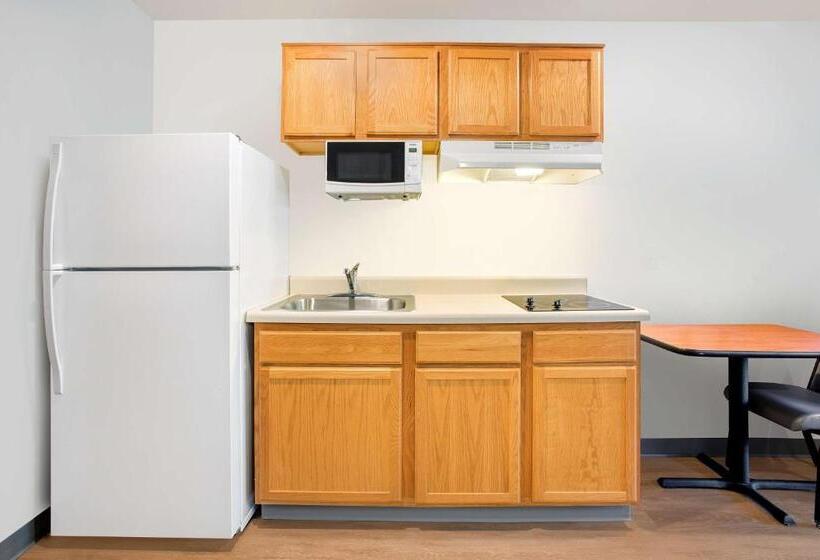 スタンダードルーム, Extended Stay America Select Suites  Fort Myers  Northeast