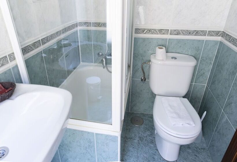 اتاق استاندارد, Hostal Tokio