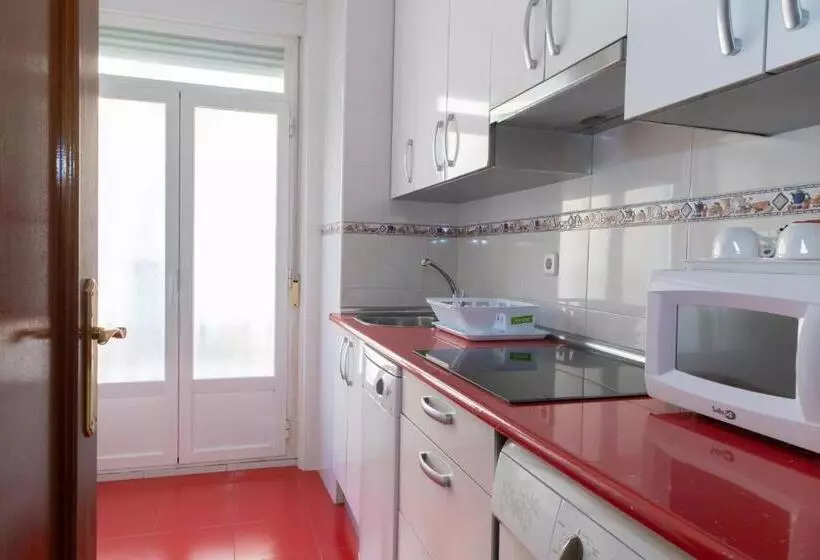 اتاق سوپریور, Hostal Tokio