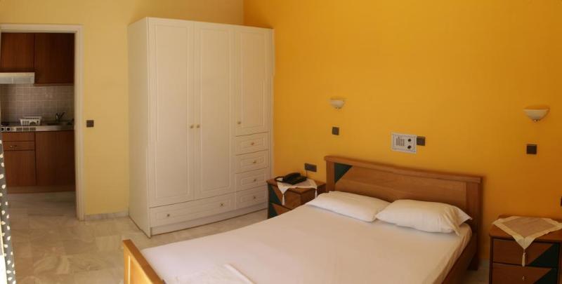 1ベッドルームアパートメント, Athena