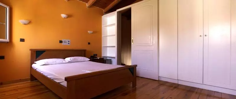 Appartement 2 Chambres, Athena