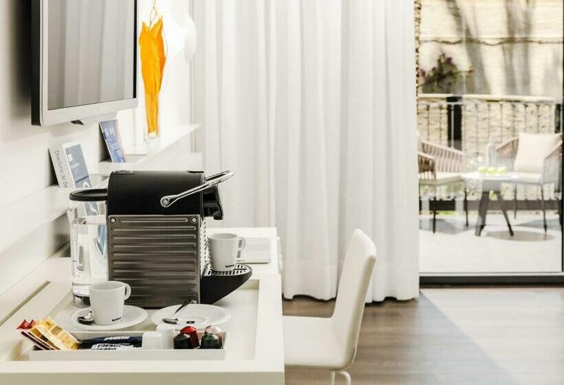 Номер Superior с Террасой, H10 Urquinaona Plaza