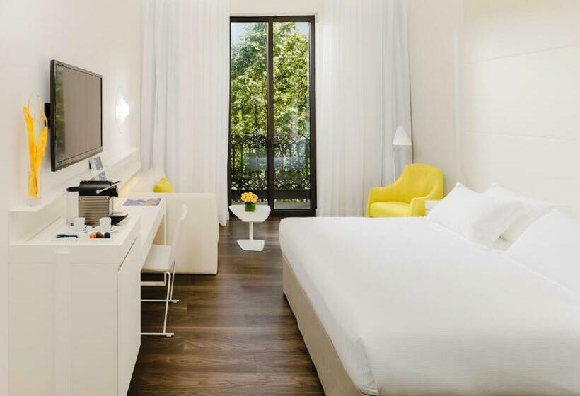 Номер Стандарт Трехместный, H10 Urquinaona Plaza