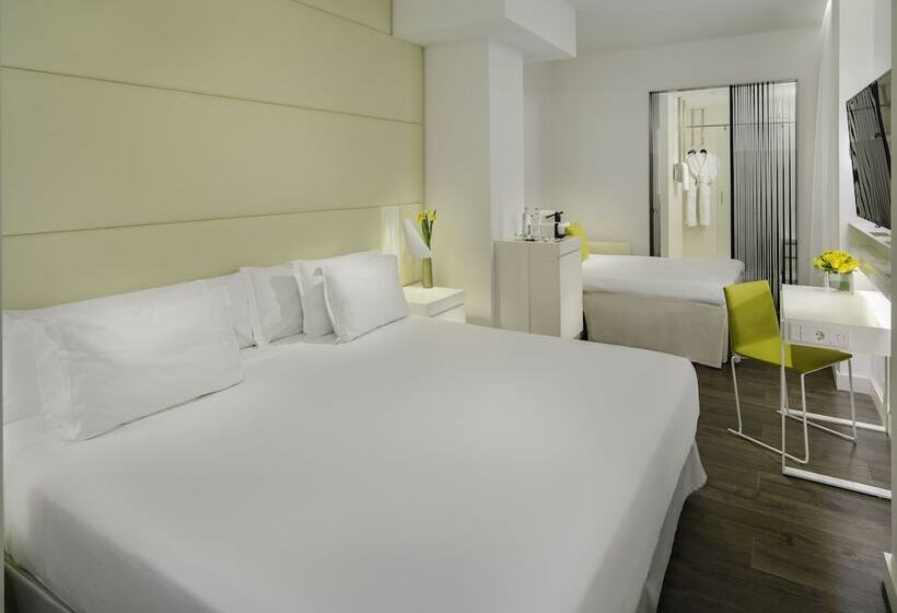 Номер Стандарт Трехместный, H10 Urquinaona Plaza