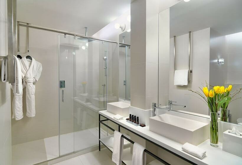 Семейный Номер, H10 Urquinaona Plaza