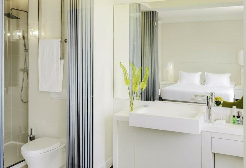 Семейный Номер, H10 Urquinaona Plaza