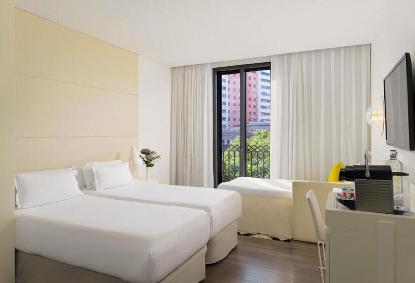 Номер Стандарт Трехместный, H10 Urquinaona Plaza