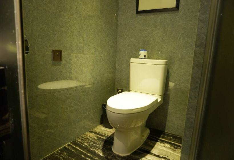 Номер Superior, La Perle International Hotel Free Shuttle Between Hotel And Exhibition Center During Canton Fair &